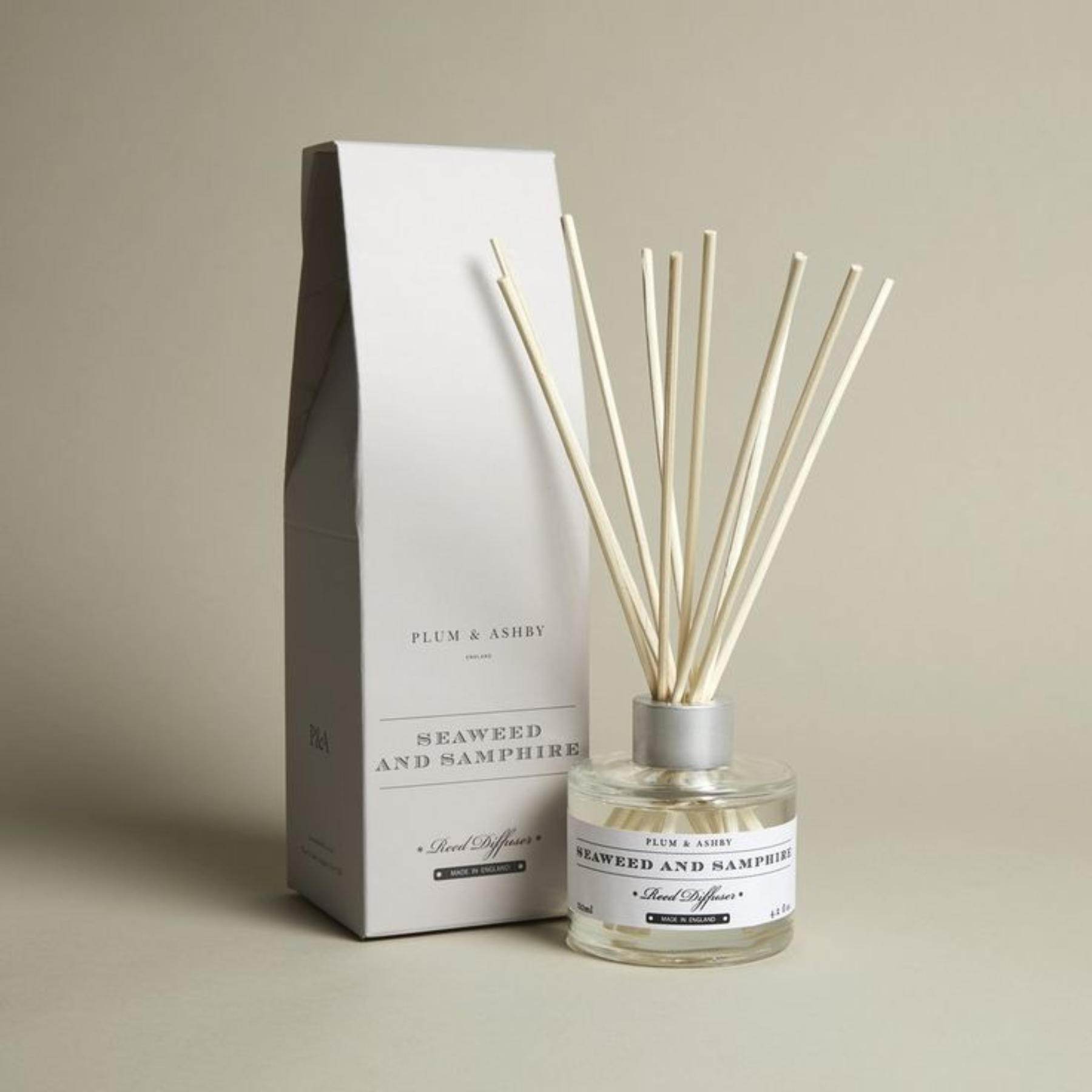 Premium custom reed diffuser packaging in durable cardboard with custom print